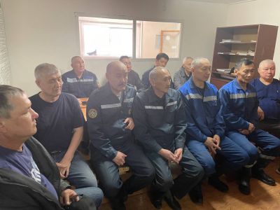 Усть-Каменогорская ТЭЦ поздравила сотрудников пожарной аварийно-спасательной части №106 с профессиональным праздником.